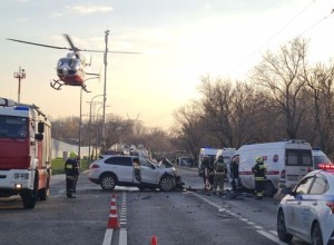 В Москве вертолет вылетел на место ДТП со скорой