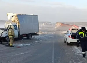 Участок трассы Екатеринбург — Тюмень перекрыли из-за ДТП с участием 8 машин