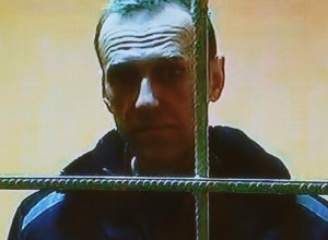Суд Салехарда отклонил жалобу матери Навального на следствие после смерти сына