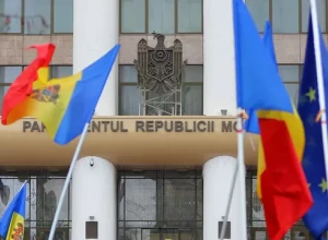 Слушания по евроинтеграции в Молдавии прошли с игнорированием закона