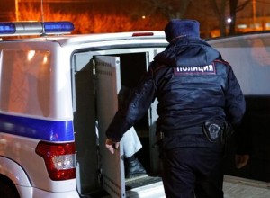 В Петербурге водителя, катавшегося по Дворцовой площади, арестовали на 5 суток