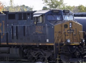 В Кентукки сход поезда с расплавленной серой с рельсов привел к пожару