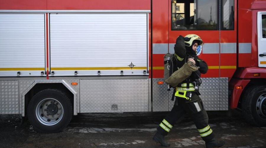 Пожар в порту Кавказ на Кубани, вспыхнувший после атаки дронов, потушили