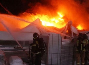 Силовики пришли в московский офис Wildberries после пожара на складе в Шушарах