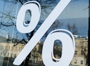 Аналитик Зварич предупредил о снижении ставок по краткосрочным депозитам