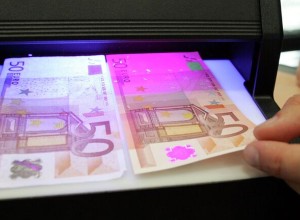 Финансовые институты не изображали дьявола на купюре достоинством 50 евро