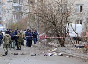 В квартиры, поврежденные при ЧП в Петербурге, вернули свет, газ и воду