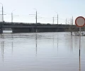 Уровень воды в Урале у Оренбурга снизился, но остается выше опасного уровня