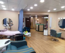 Продам помещение свободного назначения (салон красоты, массожный салон)