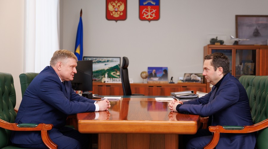 Губернатор Мурманской области Андрей Чибис провел рабочую встречу с недавно назначенным председателем Северного флотского военного суда