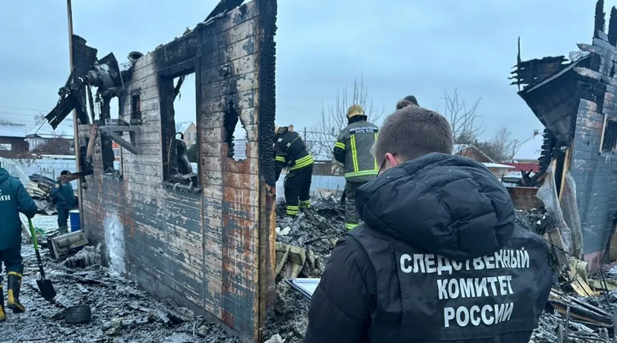 Четыре человека погибли при пожаре в частном доме в подмосковных Люберцах