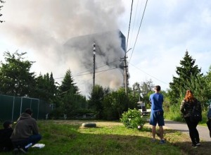 Арендаторы сгоревшего во Фрязино здания попросили в соцсетях о поддержке