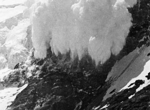 В горах Греции из-за схода лавины погибли четыре пеших туриста