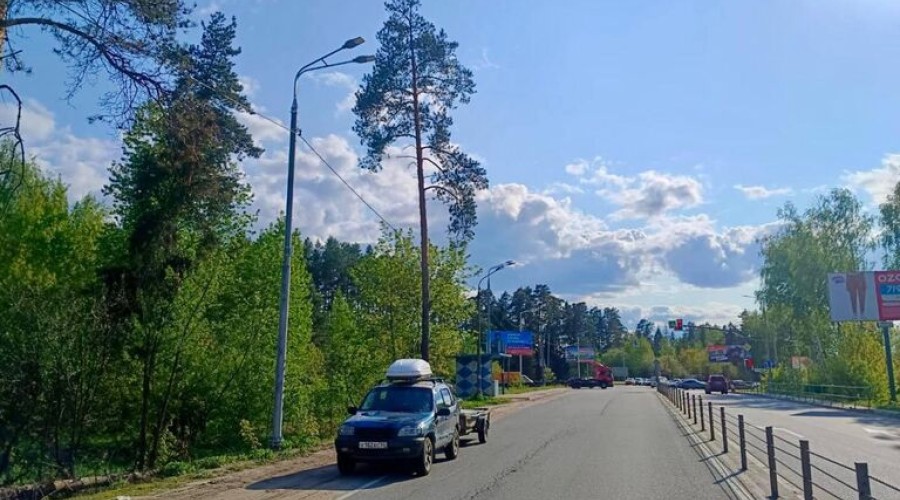 Дорожники обустраивают 33 километра новых линий освещения