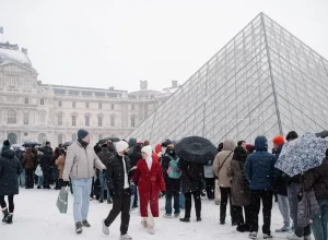 Лувр не работает из-за забастовки сотрудников, недовольных условиями труда