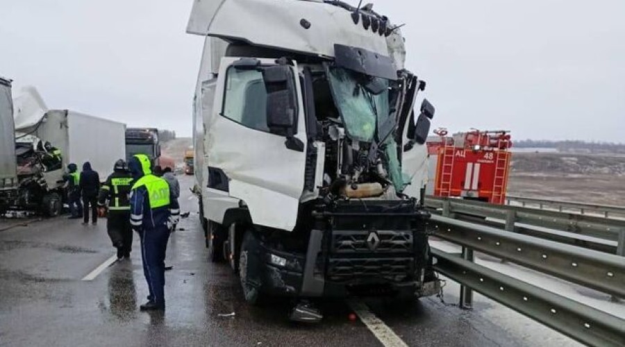 На 656 км трассы М-4 Дон в Воронежской области открыли движение после ДТП