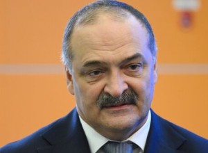 Меликов поручил оказать помощь семье, пострадавшей при взрыве газа в Махачкале