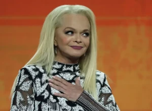 Переезд не помешает Долиной продолжать творчество и выступать