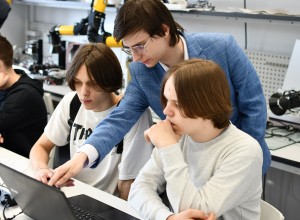 Министерство образования и науки объявляет конкурс на премии губернатора Андрея Чибиса для педагогов-классных руководителей