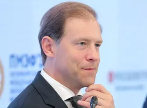 Глава Минпромторга РФ Мантуров проверил работу двух предприятий в Мытищах