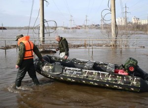 В Оренбурге разрешили проезд по ул Донгузской только МЧС и прицепам с лодками