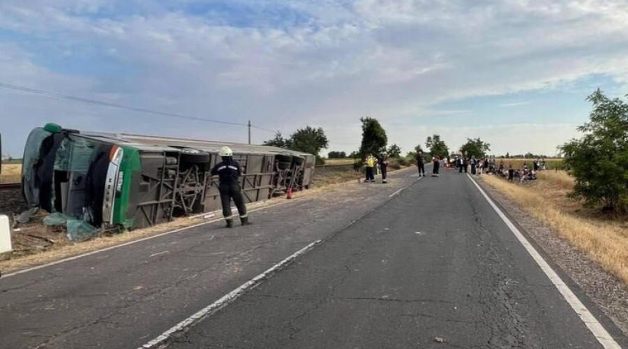 В Венгрии автобус с украинцами попал в ДТП, в числе 19 пострадавших 17 детей
