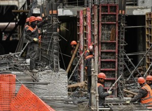 За пять-десять лет со строек могут исчезнуть разнорабочие