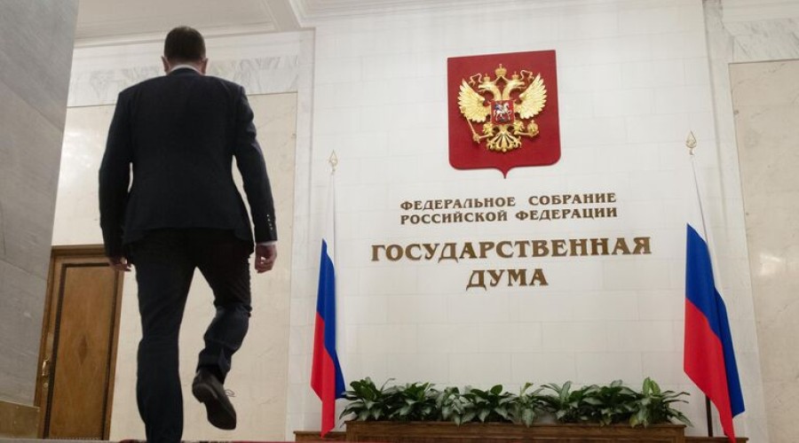 Депутат Чернышов предложил ввести обязательную верификацию врачей в интернете
