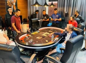 На таиландском Пхукете задержали четверых россиян за игру в покер