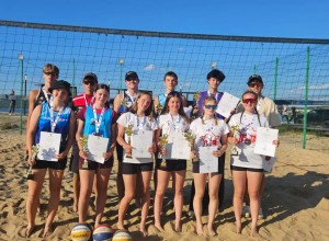 На Поморской набережной Колы состоялся фестиваль пляжного волейбола