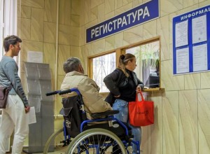 В ГД внесут проект о сокращении срока прикрепления к поликлиникам до 3 месяцев