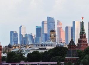 Власти Москвы предупредили о грозе и сильном ветре в субботу и воскресенье