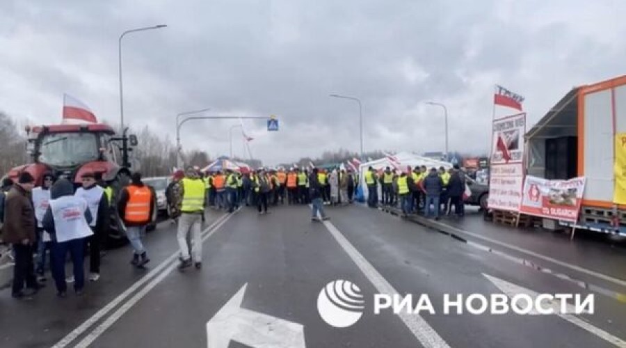 Польская полиция не нашла виновных в инциденте с рассыпанным украинским зерном