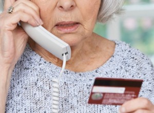 В Одинцовском округе пенсионерка помогла задержать курьера телефонных мошенников