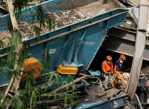 Число погибших при сходе оползня на свалке на Филиппинах возросло до четырех