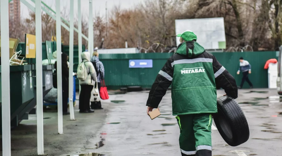 Обновленная площадка по раздельному сбору отходов Мегабак открылась в подмосковных Химках