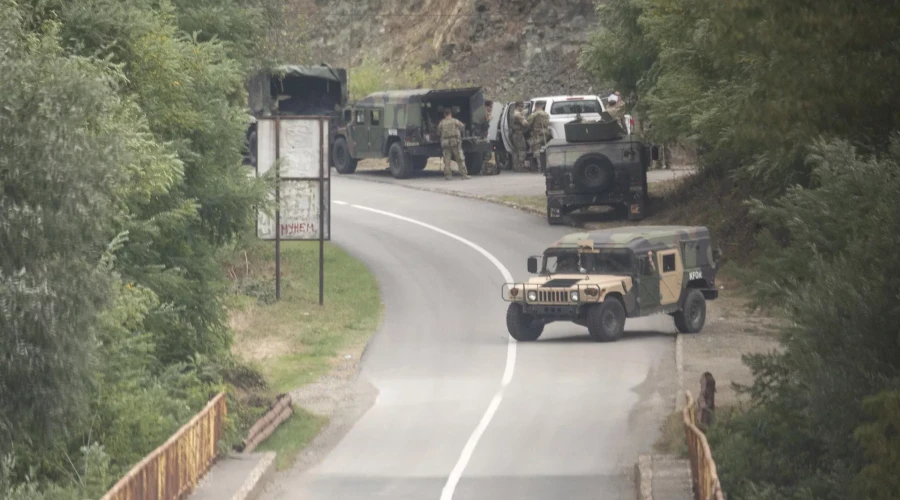 После нападения на полицию в Косово, миссия НАТО готова вмешаться в конфликт