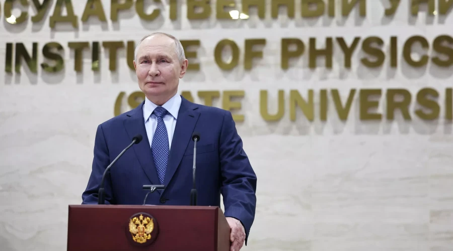 В МФТИ Путину рассказали про гонконгский грипп