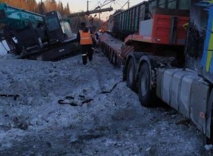 Один человек пострадал в ДТП с поездом, протаранившим грузовик под Пермью