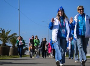 Гостей Всемирного фестиваля молодежи в Сочи встречают более 500 волонтеров