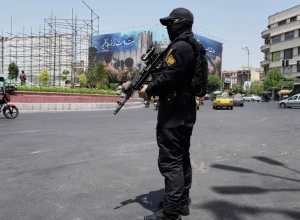 КСИР арестовал двух девушек-организаторов беспорядков в Исфахане