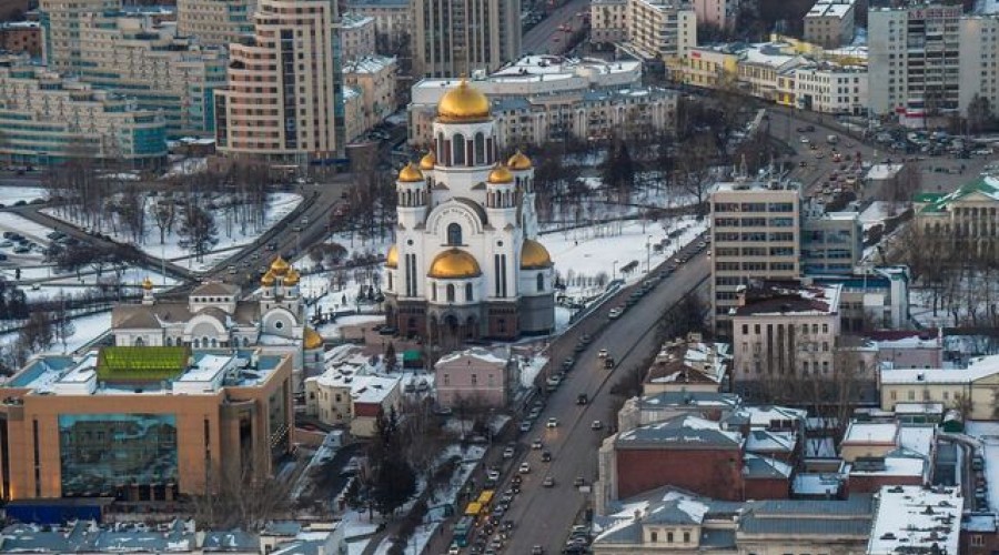 Около электроподстанции в Екатеринбурге произошел хлопок с яркой вспышкой