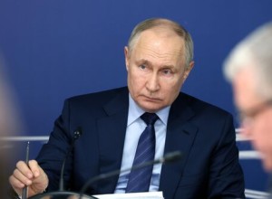 Путин на неделе проведет совещания с членами правительства и Совбеза