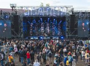 Губернатор Андрей Чибис посетил фестиваль северной культуры «Имандра»