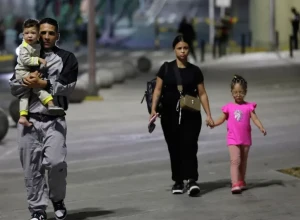 Турция поддержит диалог со всеми сторонами по Венесуэле