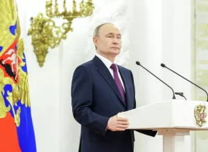 Путин дал правительству поручения по поддержке национального мессенджера