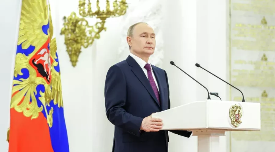 Путин дал правительству поручения по поддержке национального мессенджера