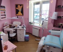 Продам помещение свободного назначения (салон красоты, массожный салон)