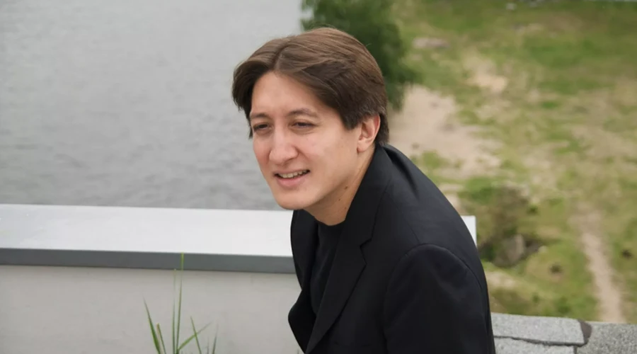 Пианист Фредерик Кемпф рассказал, как проводит свободное время в России