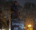 В Киеве вандалы снова осквернили памятник Пушкину